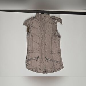 Izzy Outerwear Gray High Collar Quilted Vest With Hood